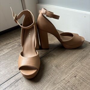 Sun stone heels. size 7. Worn once for a wedding. In amazing condition